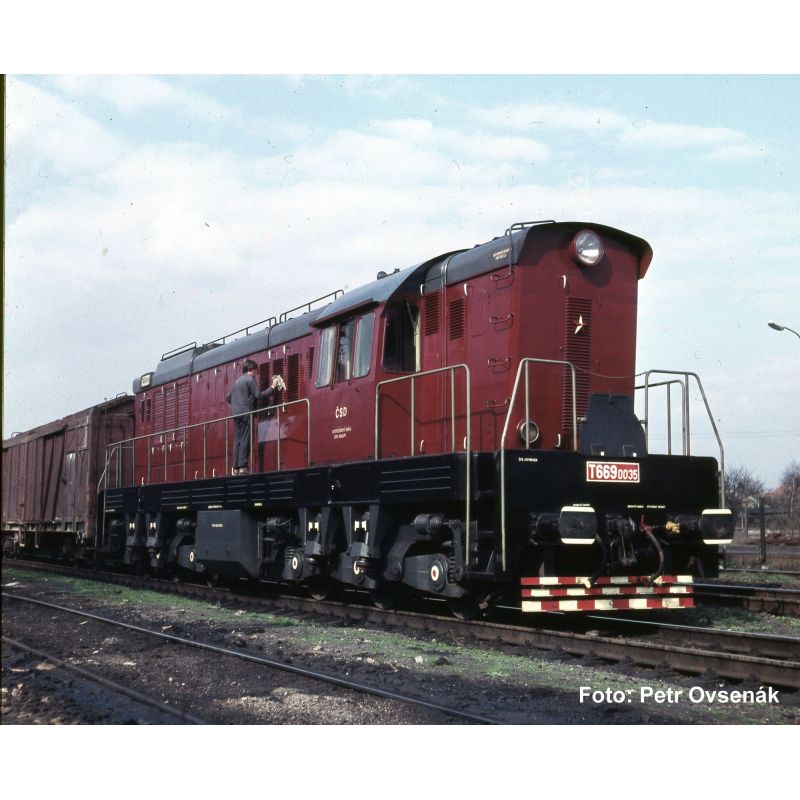 PIKO 52147 dízel mozdony/Sound T 669 CSD IV + PluX22 Dec.