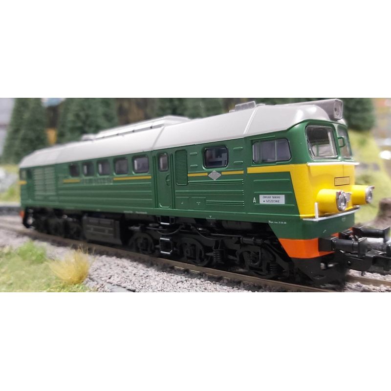 Piko 52805 Dízelmozdony, V200 ST44-613, 'Gagarin', PKP V, hangdekóderrel