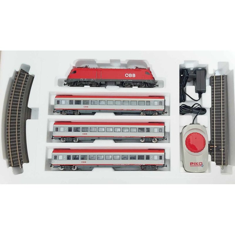 PIKO 97947 Kezdőkészlet, Taurus villanymozdony IC személykocsikkal, ÖBB V, ágyazatos sínnel