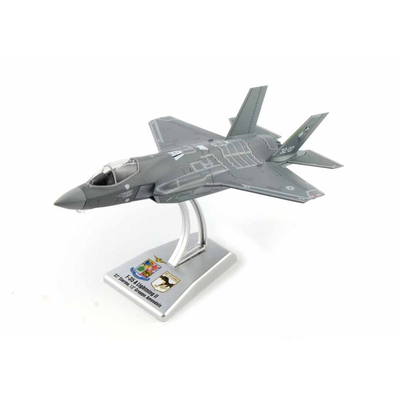 48215 ITALERI F 35 A Lighting II 1:100