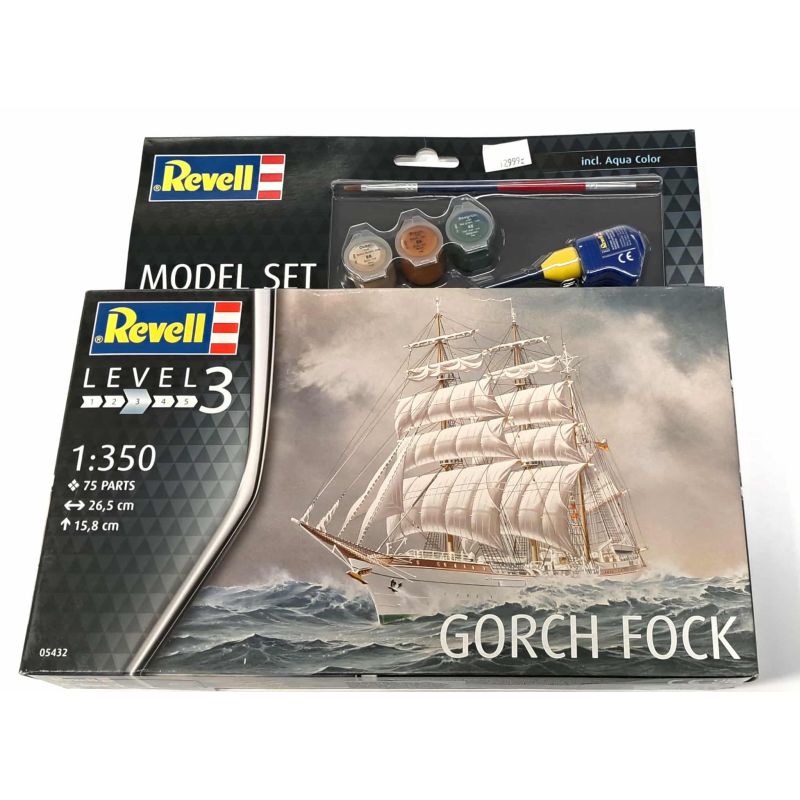 Revell 65432 Gorch Fock iskolahajó makett készlet