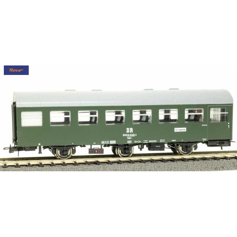Roco 74453 Reko személykocsi poggyászszakasszal Bagtr(e), háromtengelyes, DR IV