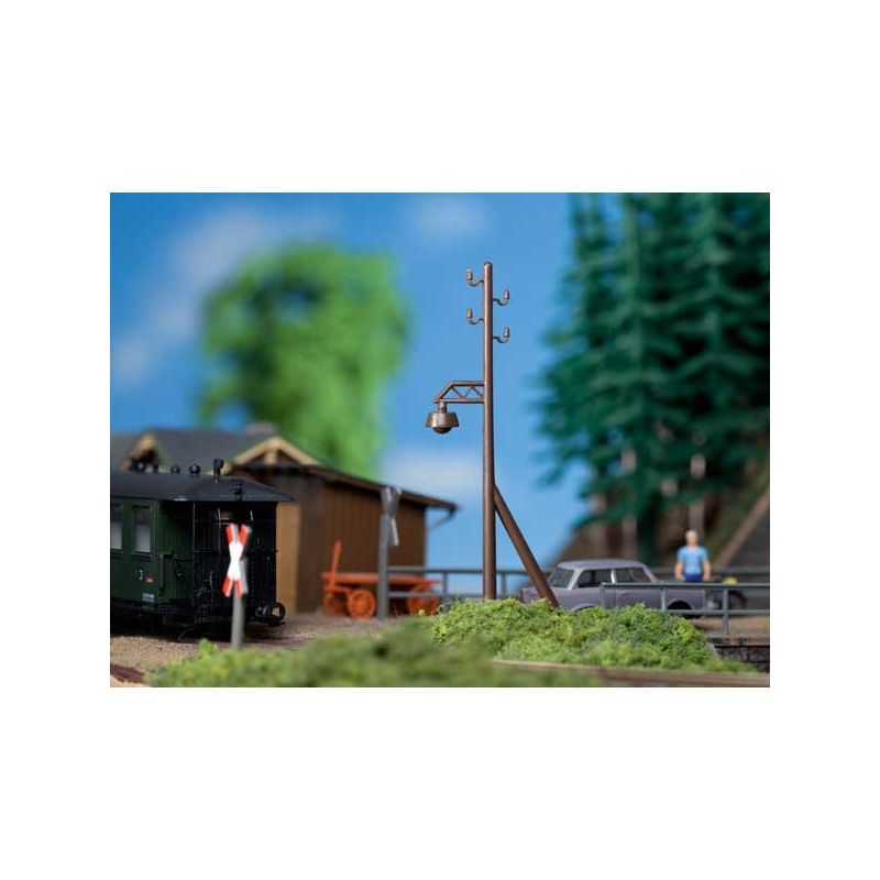 Auhagen 42632 Villanyoszlop lámpával, 6 db, H0/TT