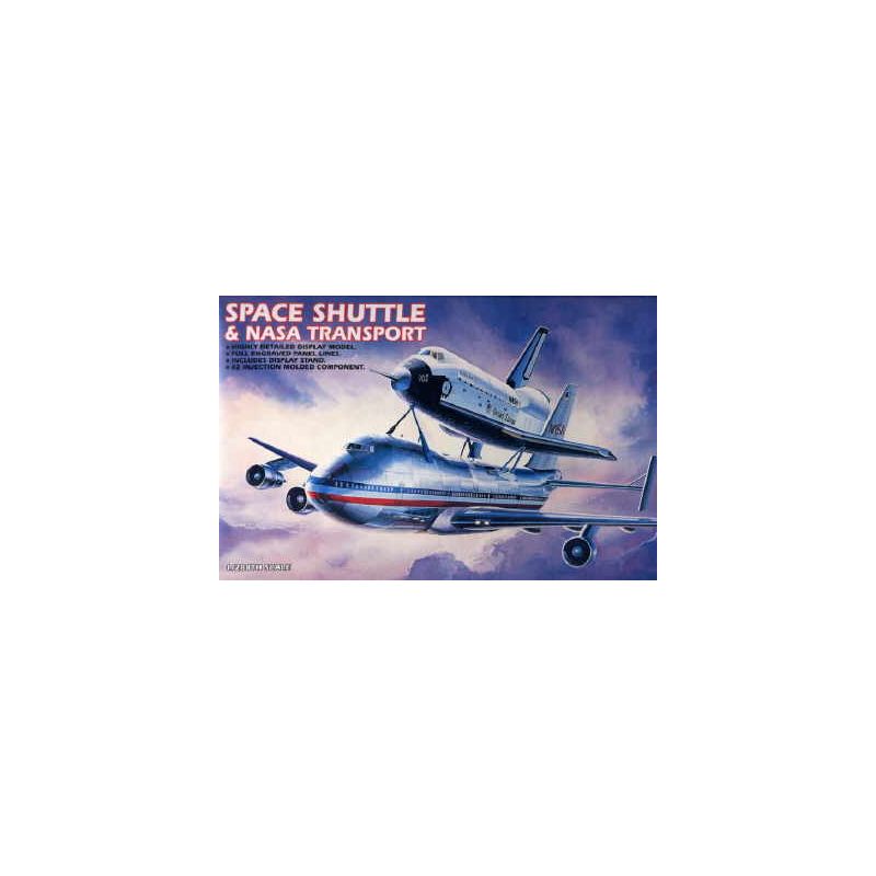 Űrrepülõ és hordozó