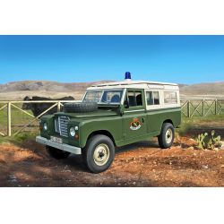 Italeri 6542 LAND ROVER SERIES III 109 Guardia Civil