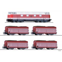 Tillig 01447 Güterwagenset der DR, bestehend aus Dízelmozdony V 180 und vier Önűrítőskocsi OOt, mit Braunkohleladung, Ep. IV