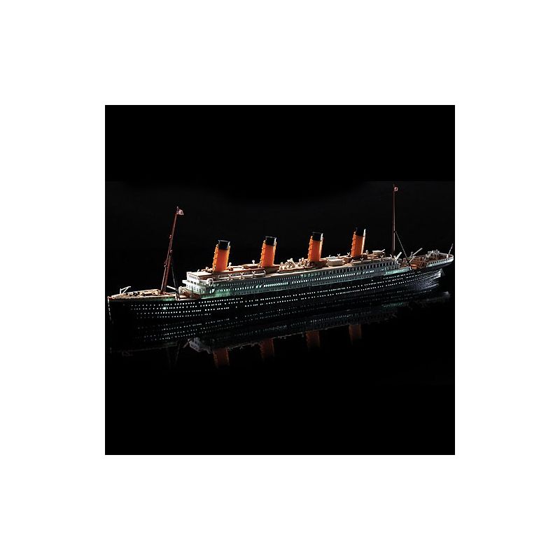 Academy 14220 RMS Titanic 1:700 ( LED szettel )