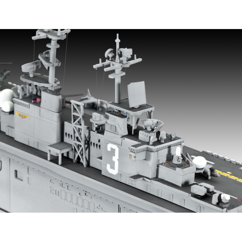 Revell 65178 Model Set US Navy Assault Carrier WASP Class