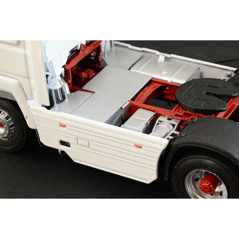 Italeri 3926 IVECO Turbostar 190.48 Special