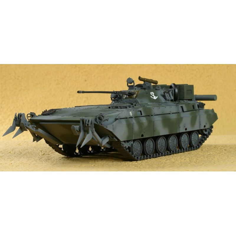 Zvezda 3555 1/35 BMP-2D Soviet Infantry Fighting Vehicles