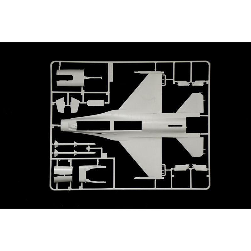 Italeri 2786s F-16A Fighting Falcon