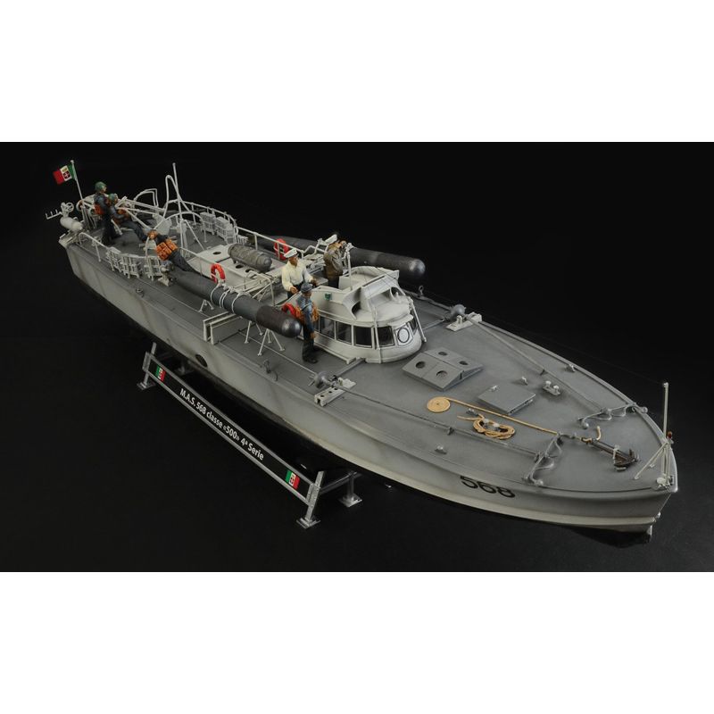 Italeri 5626s M.A.S. 568 4a Serie with crew