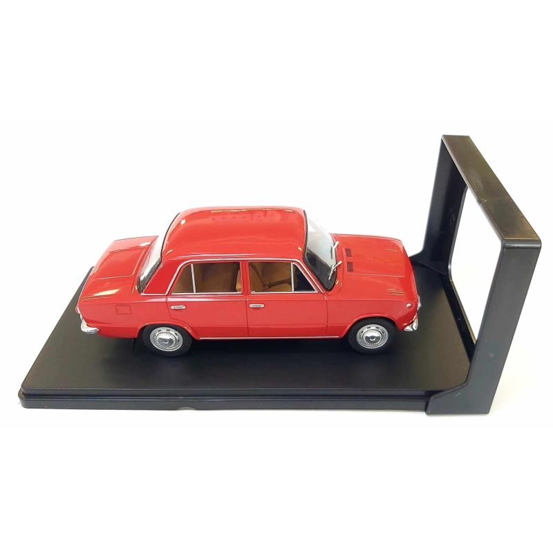 Lada 1200  1970 1/24 piros