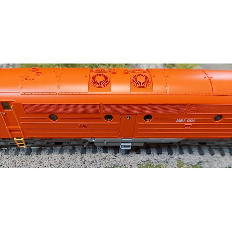 NMJ 90227 Dízelmozdony, M61 001, NoHAB, MÁV, (narancssárga kasztni és tetö, fekete forgóvázak)