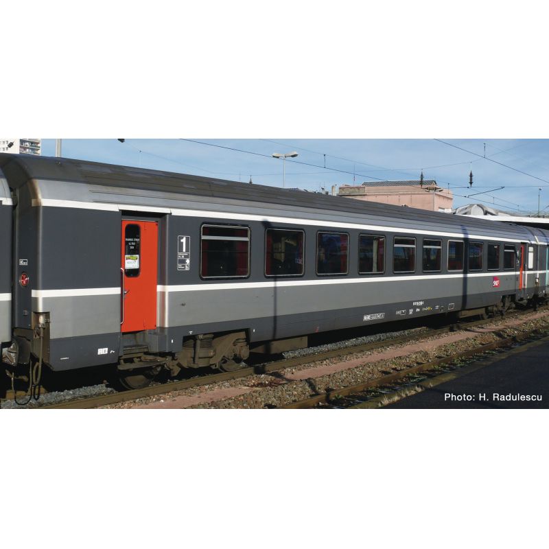 Roco 74537 Személykocsi 1.o. A10rtu, Corail SNCF V-VI