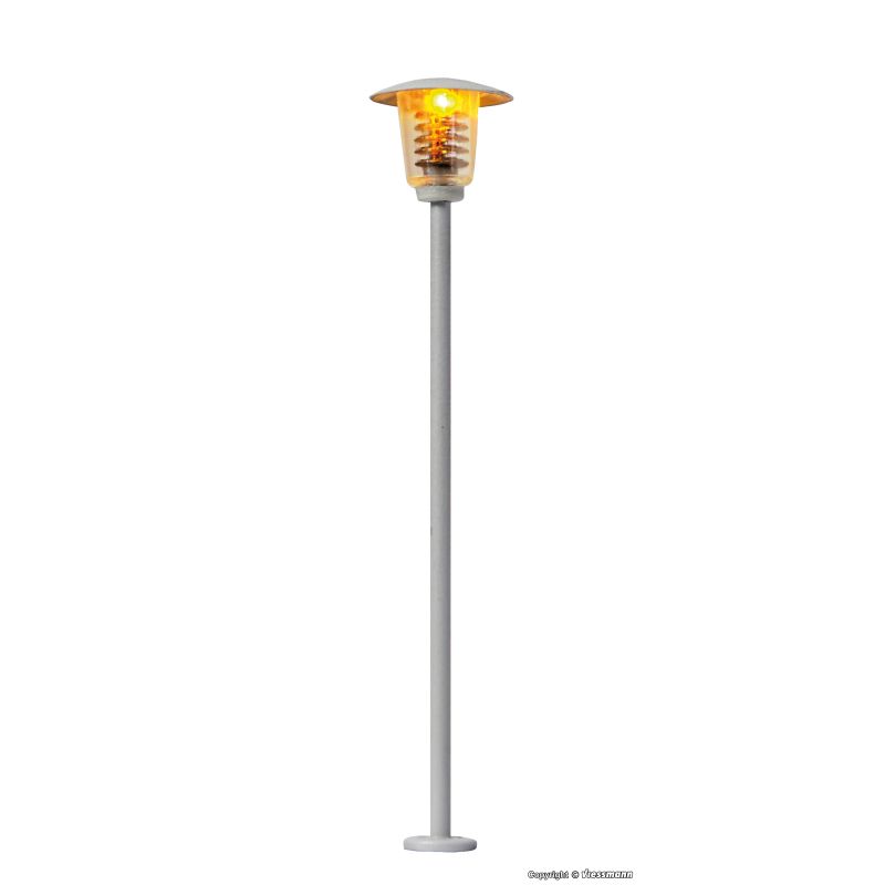 Viessmann 6038 Utcai lámpa, Dodenau, sárgafényű LED-es