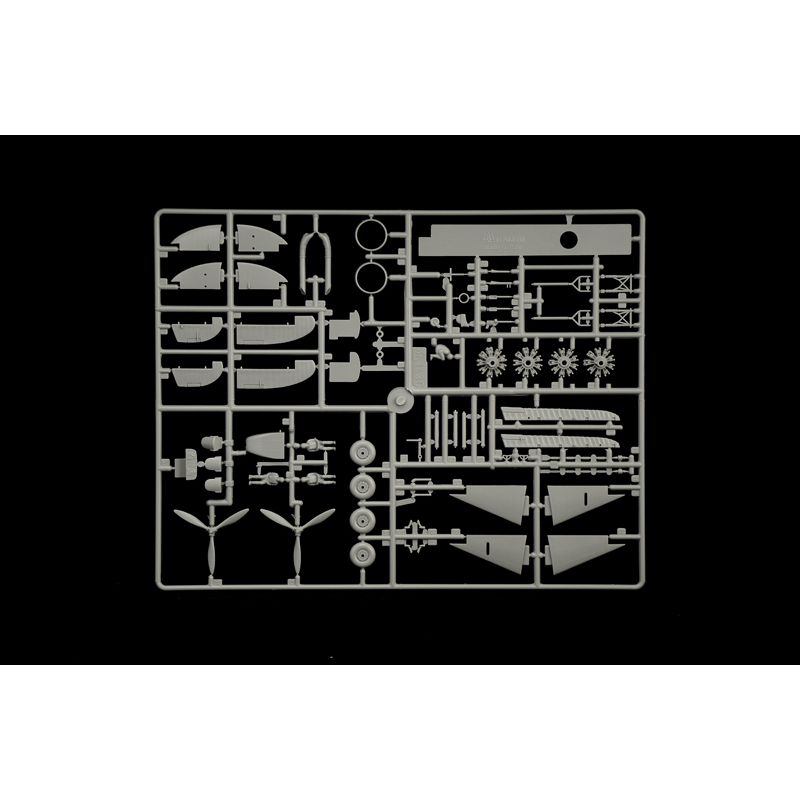 Italeri 1447s FIAT BR.20 Cicogna